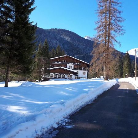 Albergo Scoiattolo Falcade Buitenkant foto