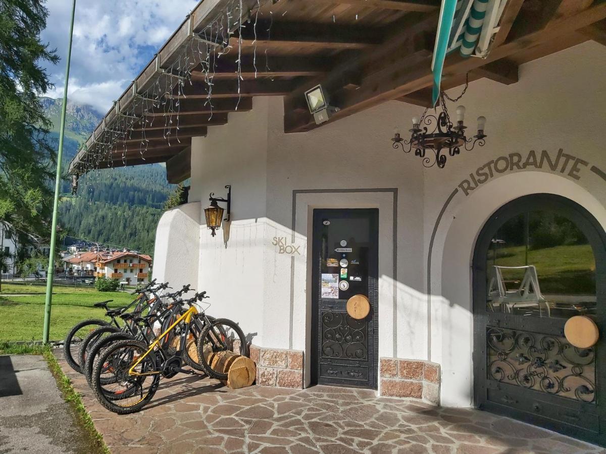 Albergo Scoiattolo Falcade Buitenkant foto