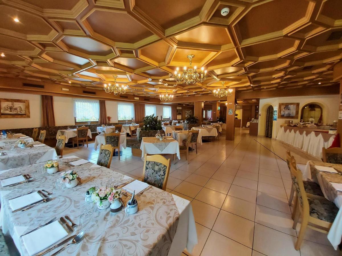 Albergo Scoiattolo Falcade Buitenkant foto