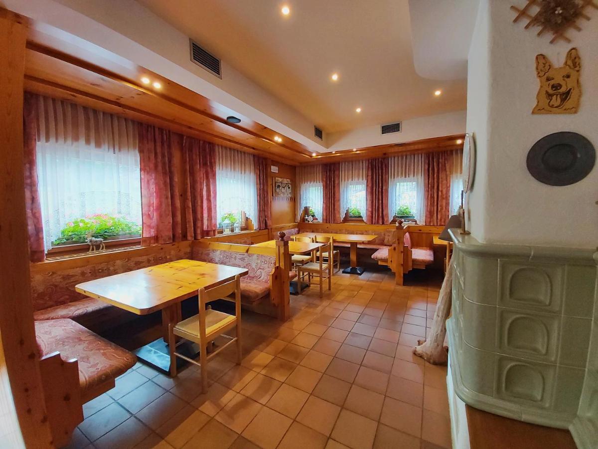 Albergo Scoiattolo Falcade Buitenkant foto