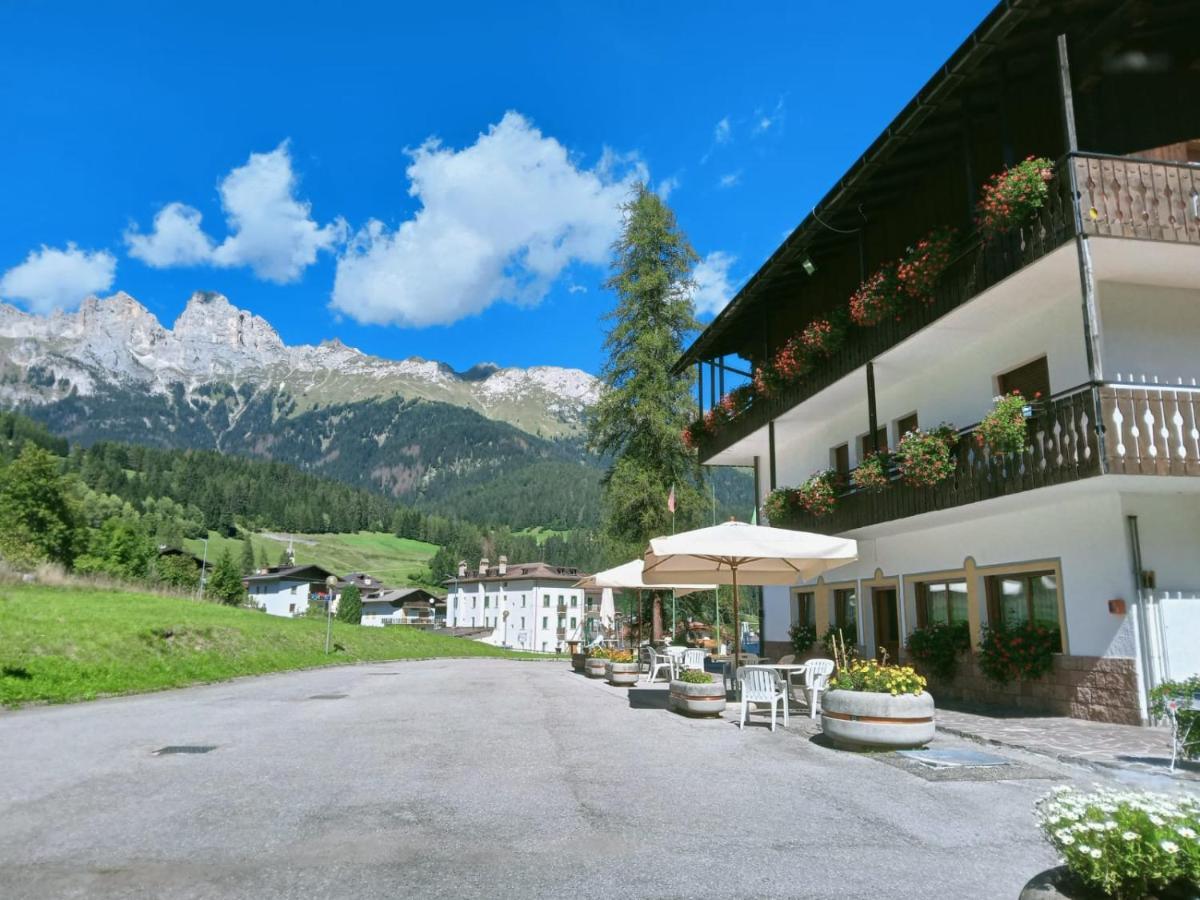 Albergo Scoiattolo Falcade Buitenkant foto