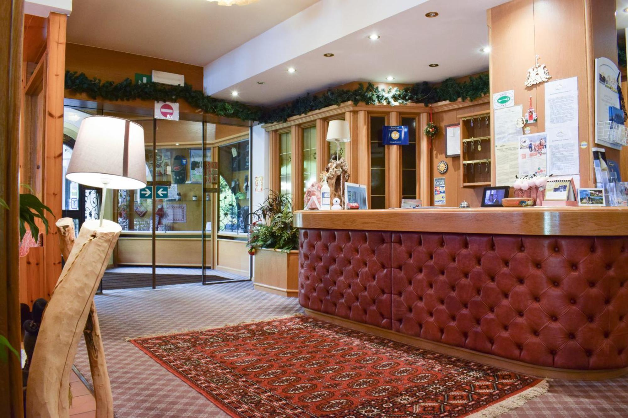 Albergo Scoiattolo Falcade Buitenkant foto