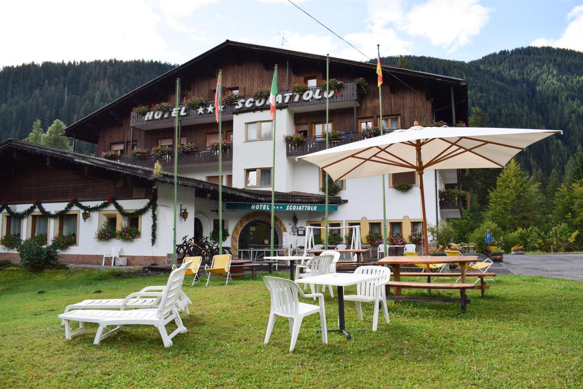 Albergo Scoiattolo Falcade Buitenkant foto