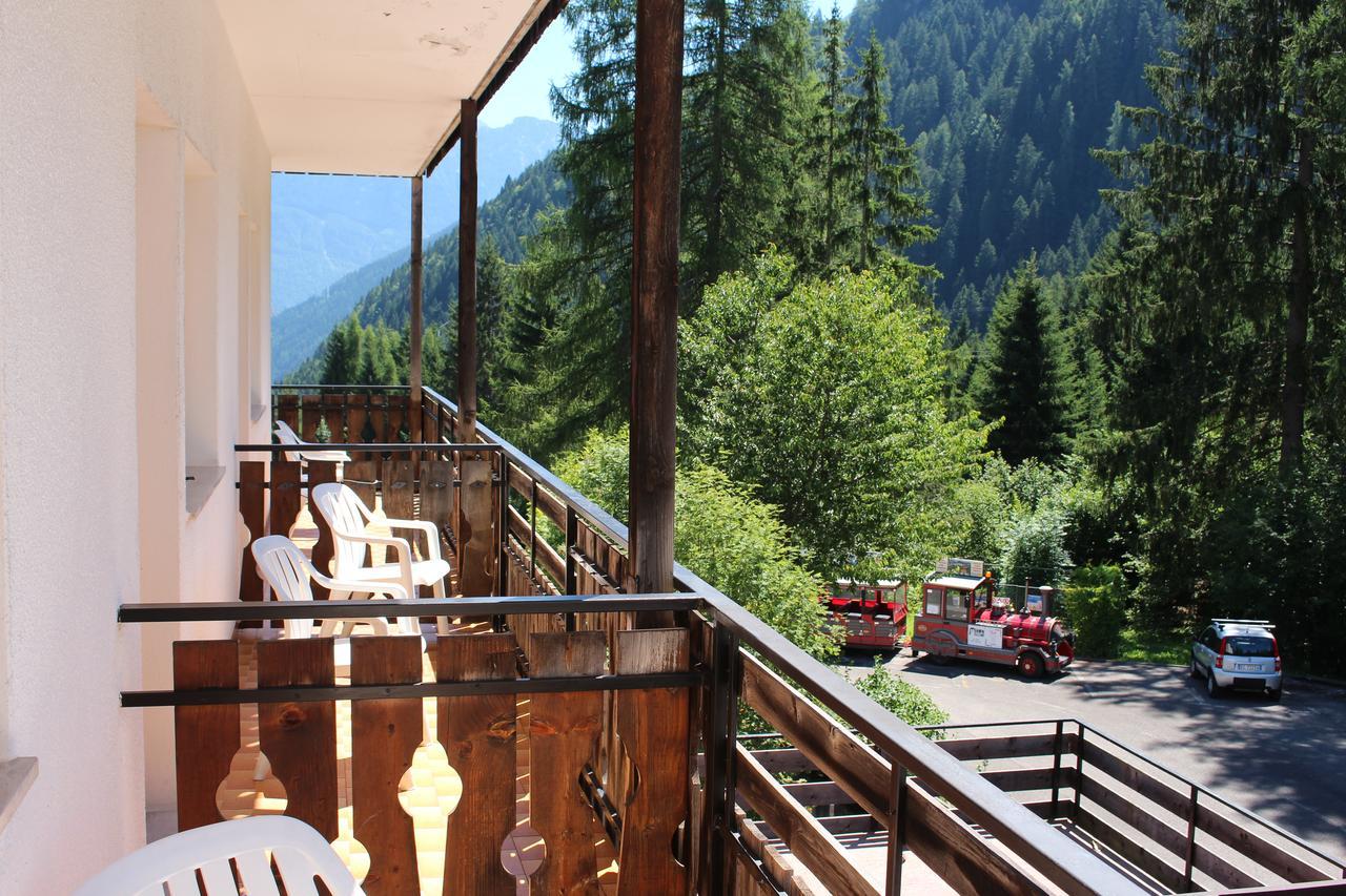 Albergo Scoiattolo Falcade Buitenkant foto